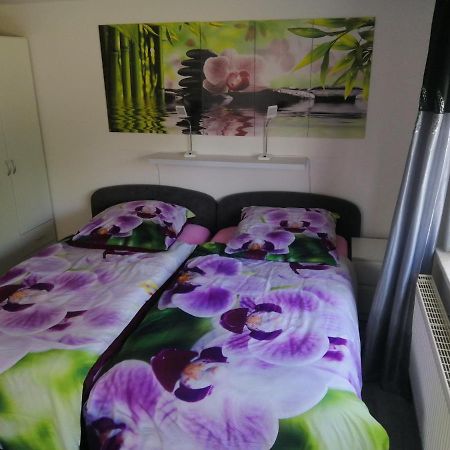 Kleines Apartement Zwischen Ega Und Messe ארפורט מראה חיצוני תמונה